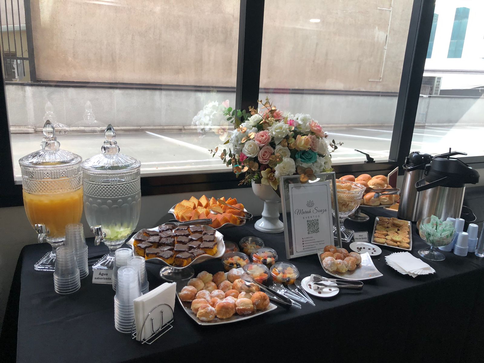 Coffee break corporativo detalhado